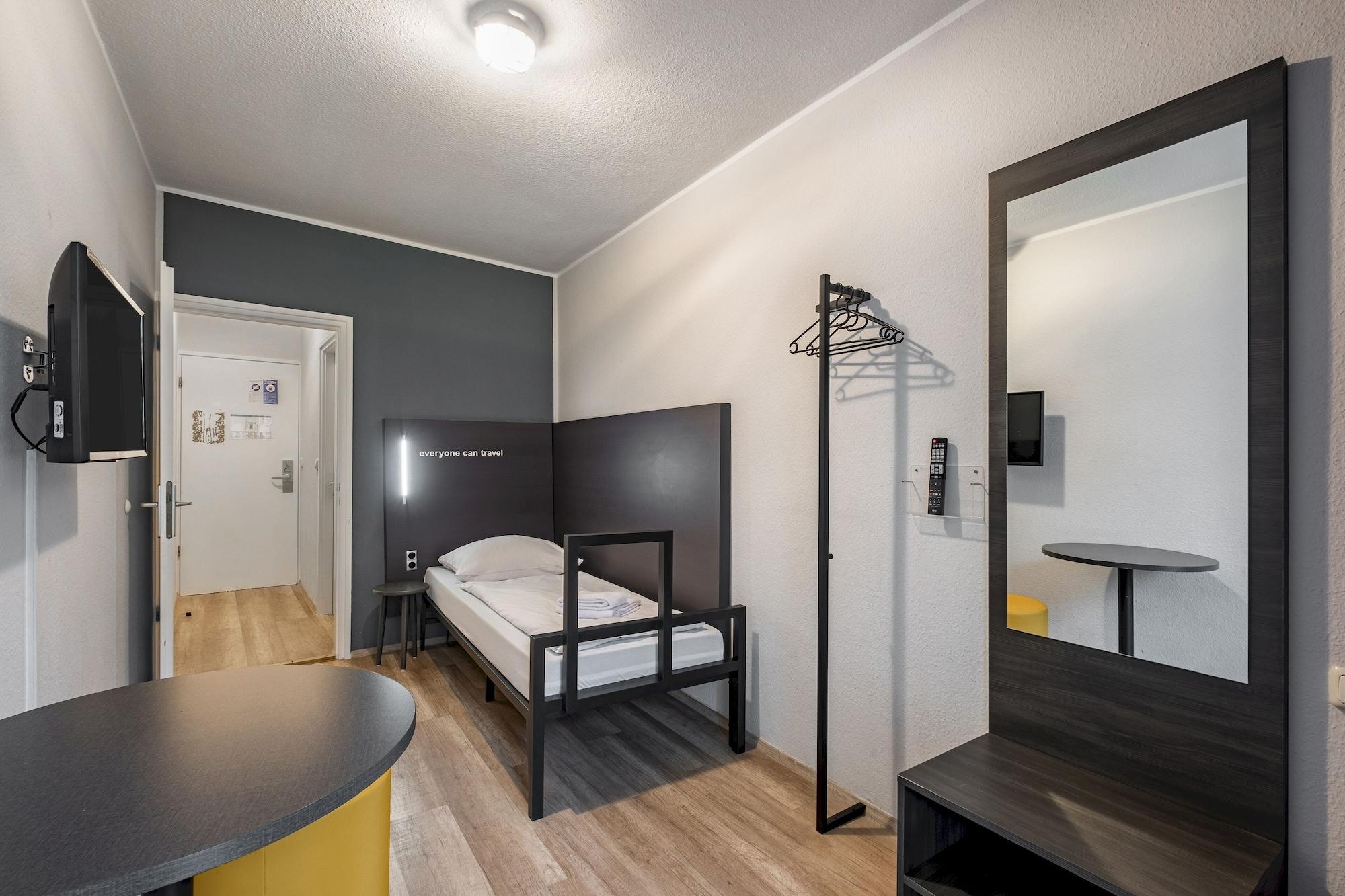 Hotel A&O Muenchen Hauptbahnhof Extérieur photo