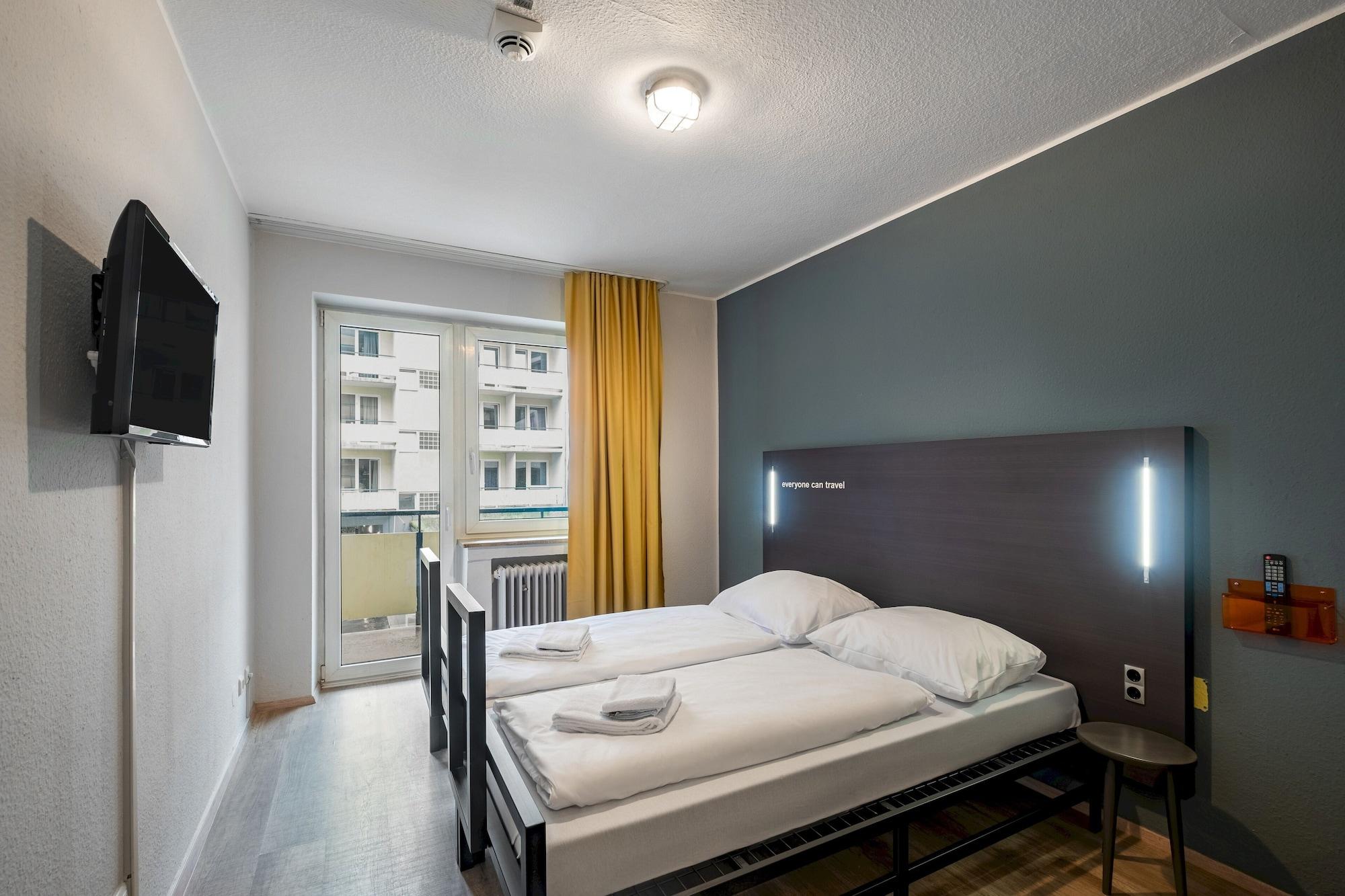 Hotel A&O Muenchen Hauptbahnhof Extérieur photo
